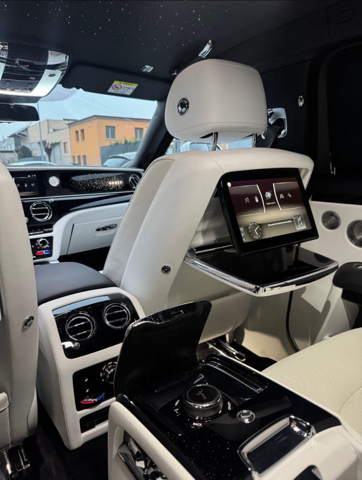 Rolls-Royce Ghost Extended — 7