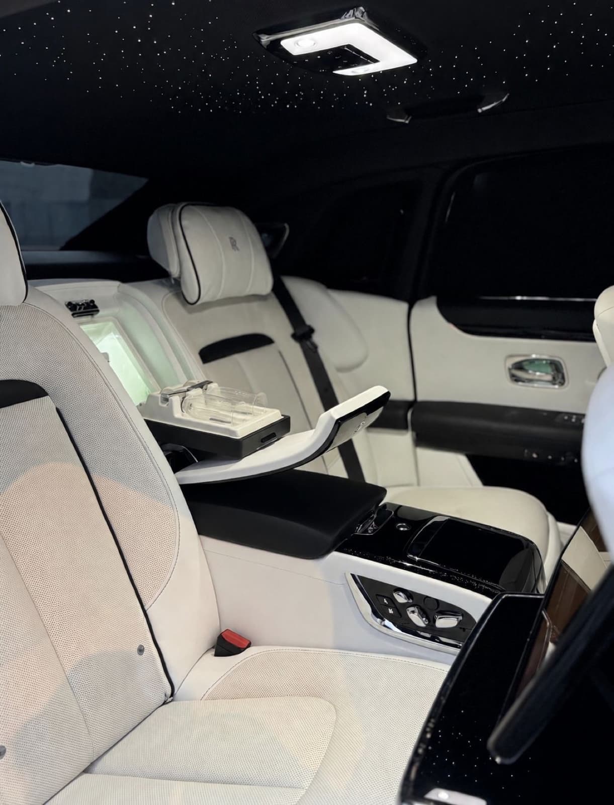 Rolls-Royce Ghost Extended — 10