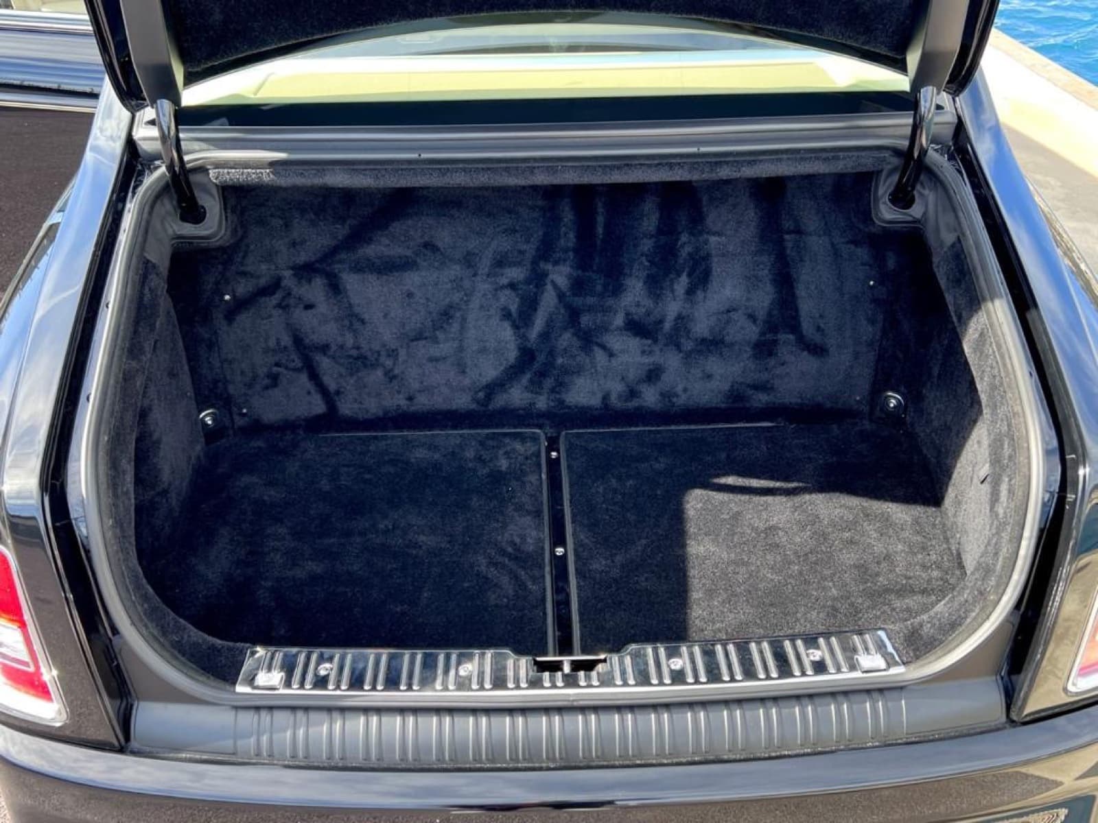 Rolls-Royce Phantom VIII — 13